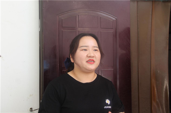 爱心企业公益行走进白鸽社区 让爱在这个夏天传递