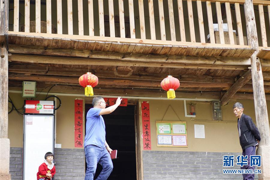 （脱贫攻坚·图片故事）（10）啃下“硬骨头” 奋斗不停歇