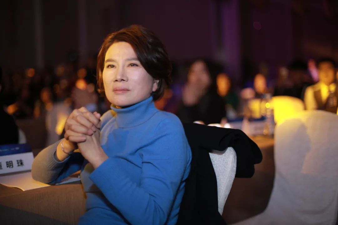 560eede4f6d25f26c357092afeb5a704