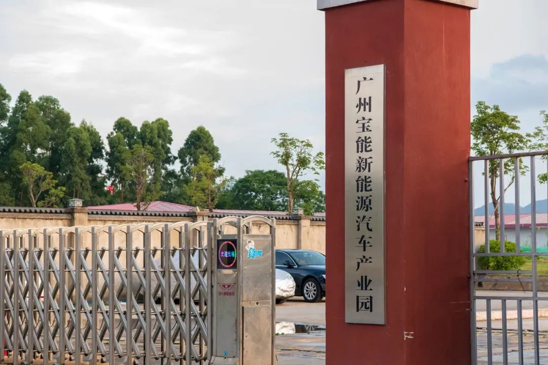 0cbf43f434878764c29d1b64cbfd27ee